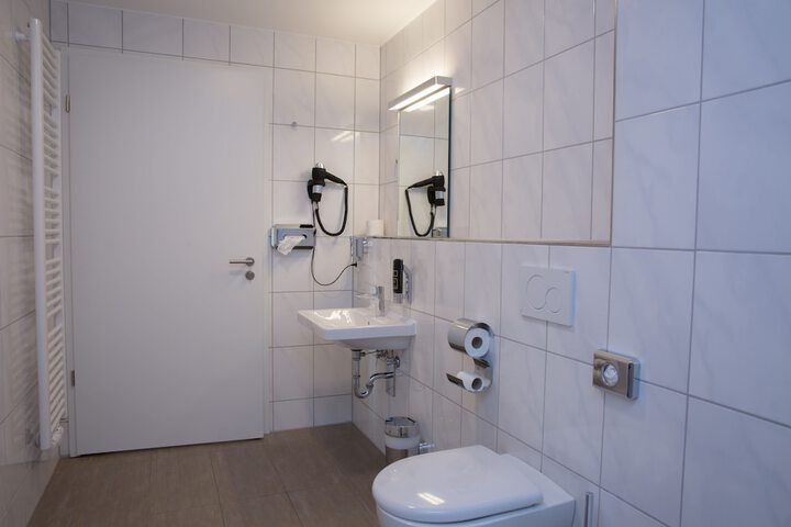 Room 55 of 85