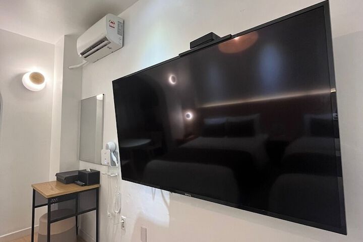 Room 32 of 111