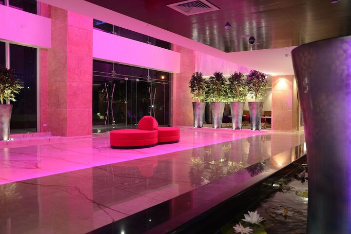 Hotel Interior 7 of 80