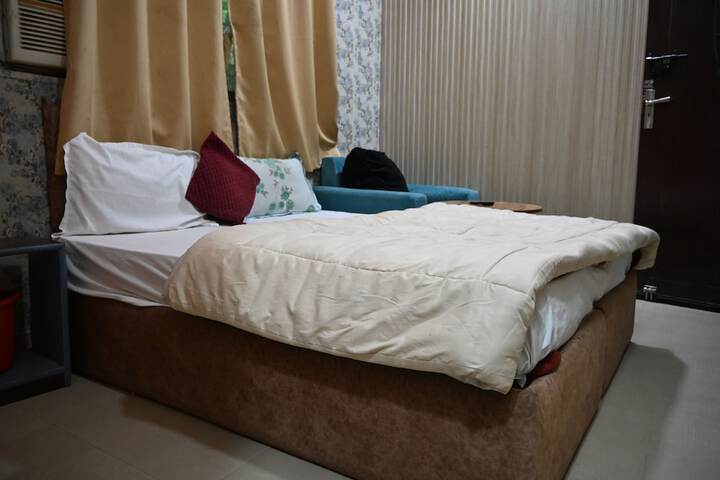 Room 2 of 26