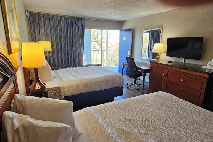 Room 13 of 47