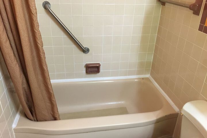 Room 19 of 29