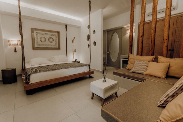 Room 90 of 269