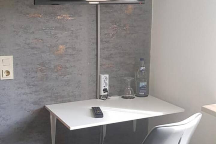 Room 11 of 51
