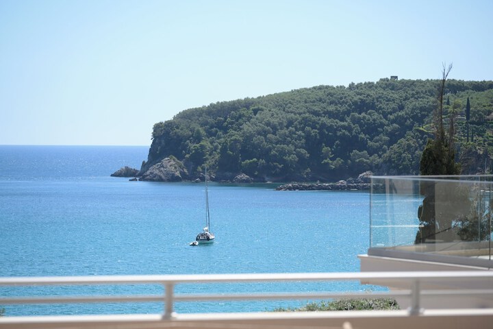 Beach 123 of 129