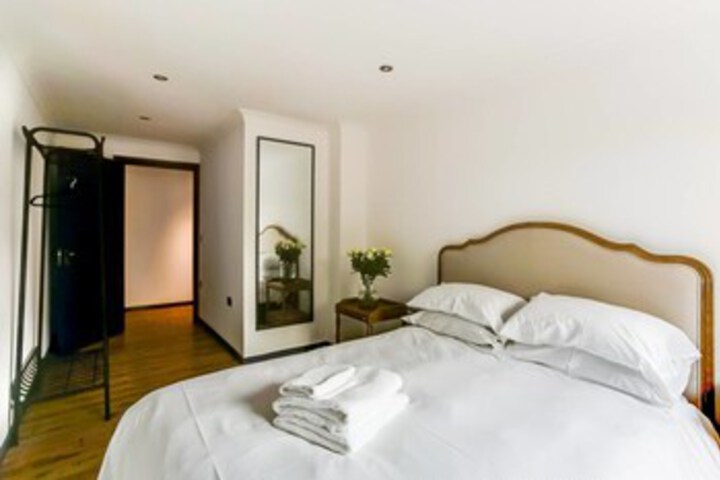 Room 5 of 22