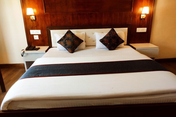 Room 12 of 49