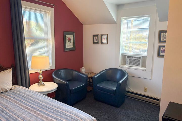Room 27 of 75