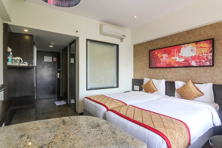 Room 34 of 64