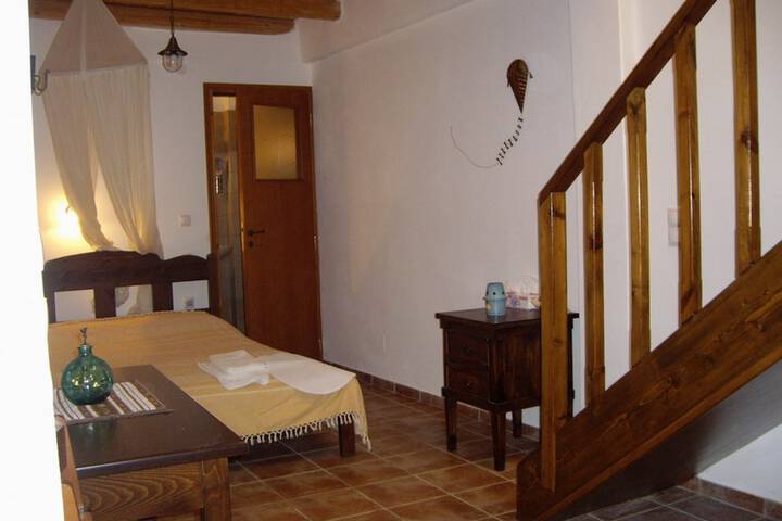 Room 13 of 26