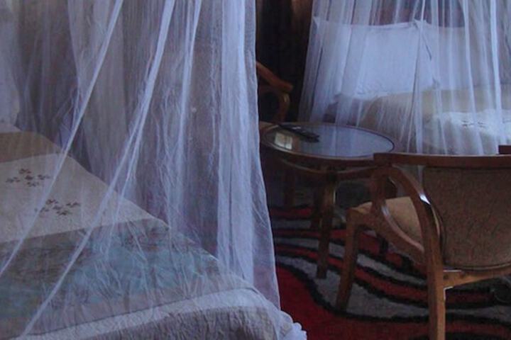Room 6 of 19