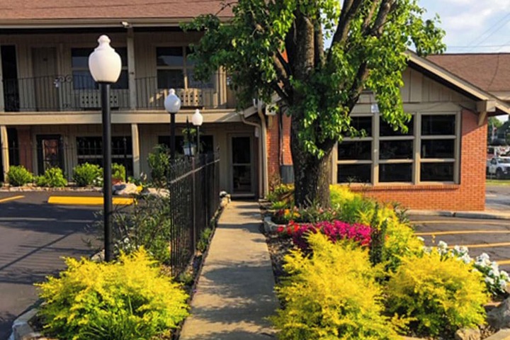 Hotel Entry