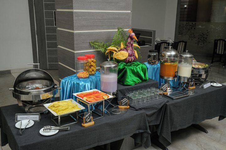 Breakfast/Coffee Service 8 of 14