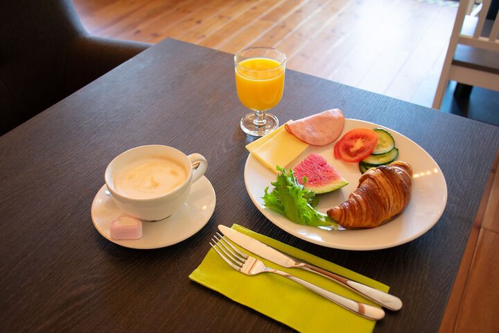 Breakfast/Coffee Service 31 of 36