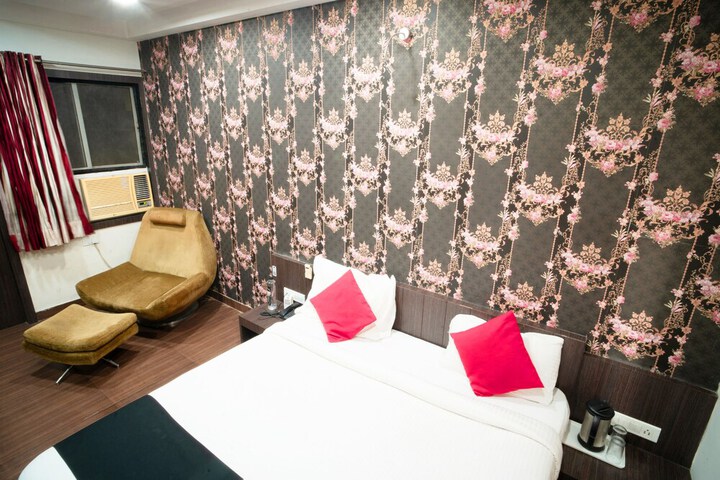 Room 28 of 54