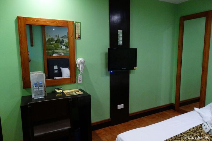 Room 59 of 104