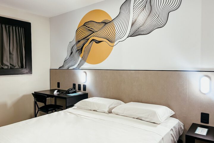 Room 3 of 23