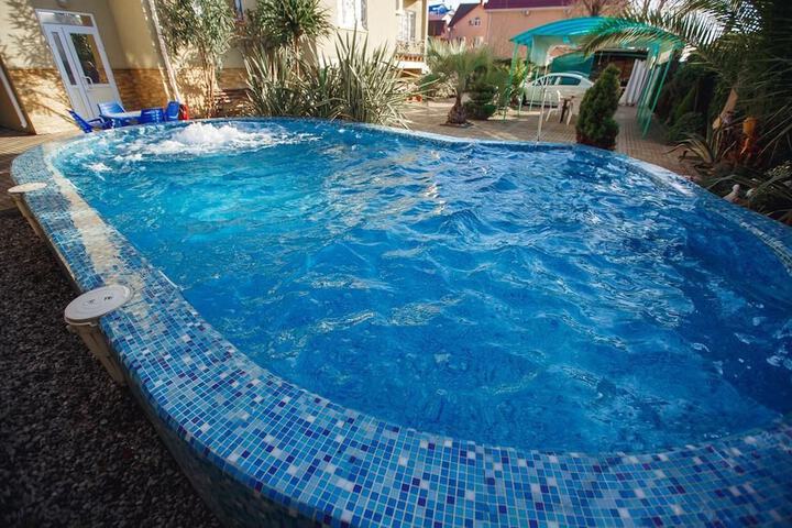 Pool 16 of 32