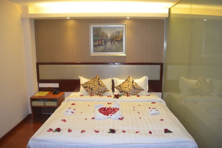 Room 7 of 31