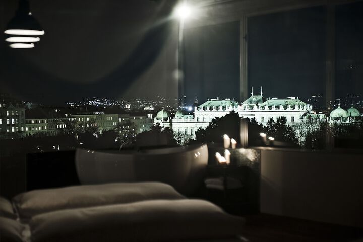 Room 17 of 61