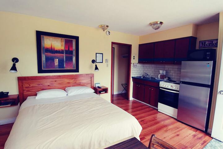 Room 2 of 11