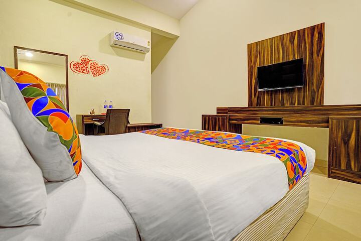 Room 9 of 31