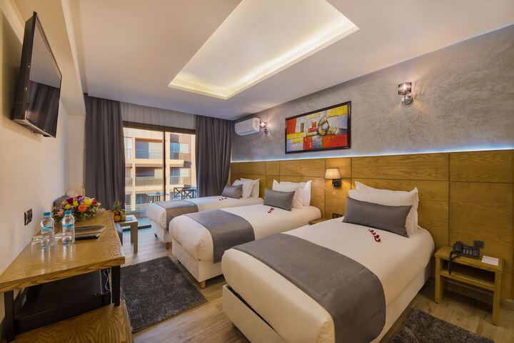 Room 16 of 34