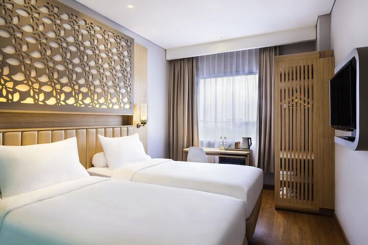 Room 4 of 26