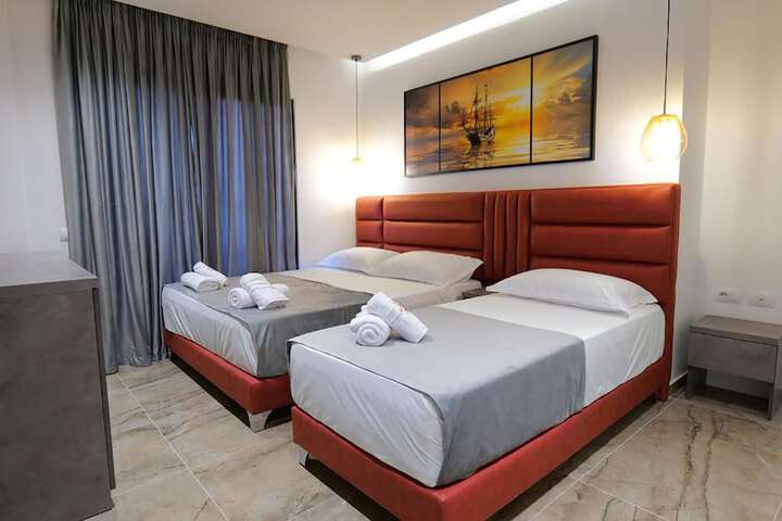 Room 30 of 137
