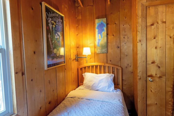 Room 37 of 112