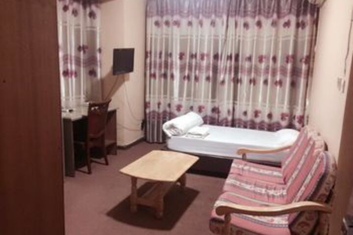 Room 19 of 30