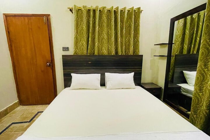 Room 21 of 36