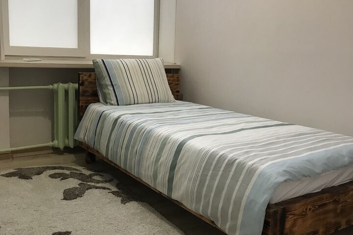 Room 44 of 64