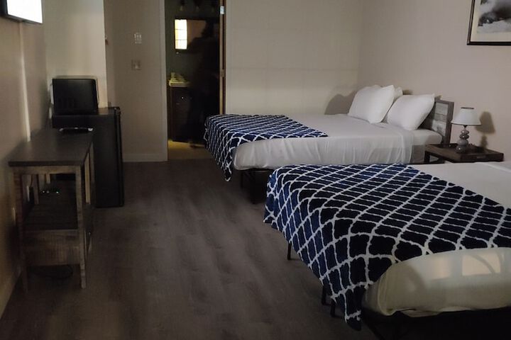 Room 15 of 81