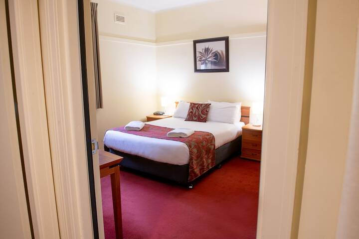 Room 6 of 38