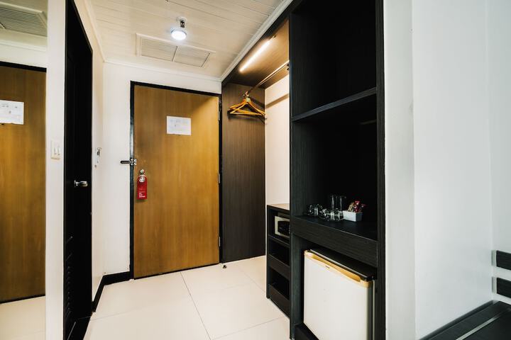Room 49 of 85