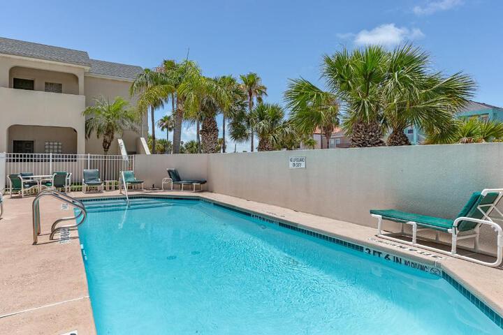 Little Get-Away by The Beach Moondancer in South Padre Island, TX