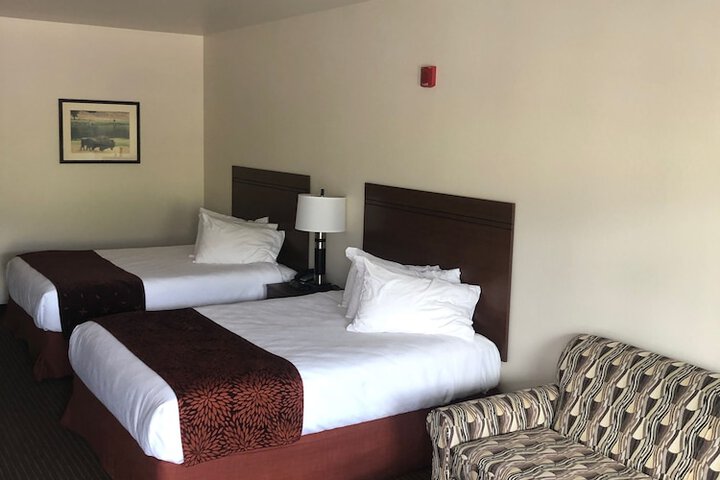Room 9 of 32