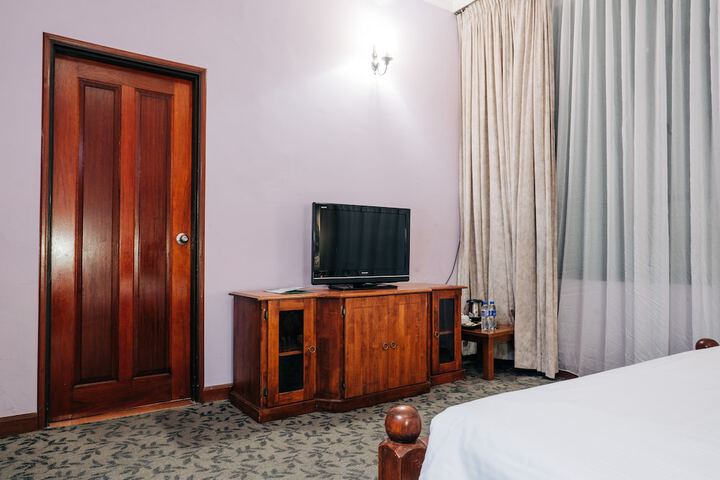 Room 5 of 101