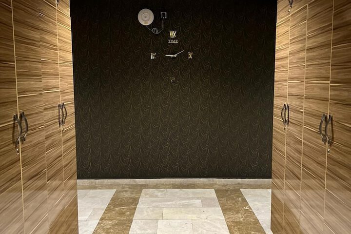 Ballroom/Hall 54 of 65