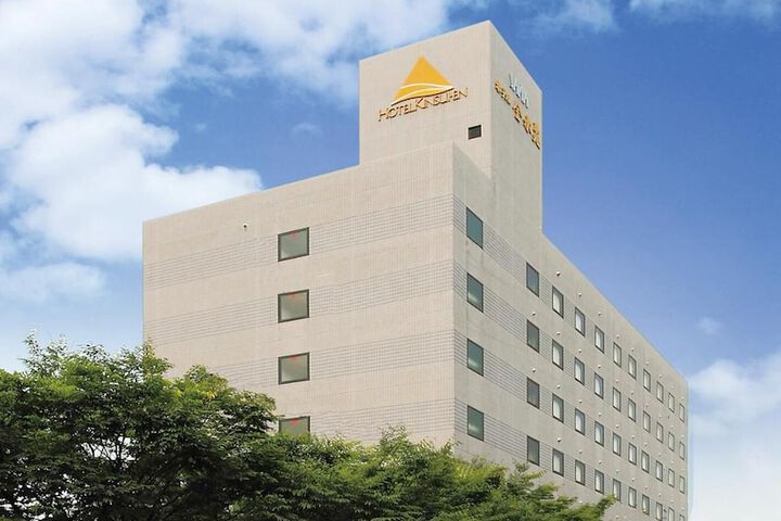 Hotel 27 of 28