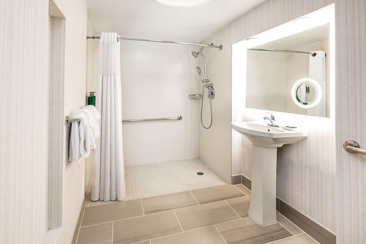 Bathroom shower