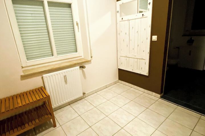 Room 8 of 15