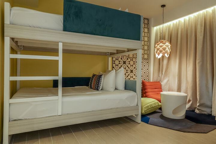 Room 26 of 52