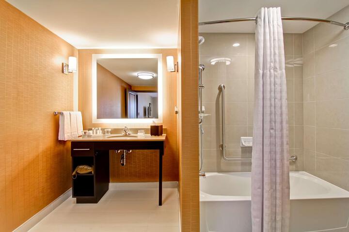 1 King Bed Studio Suite (3 of 22)