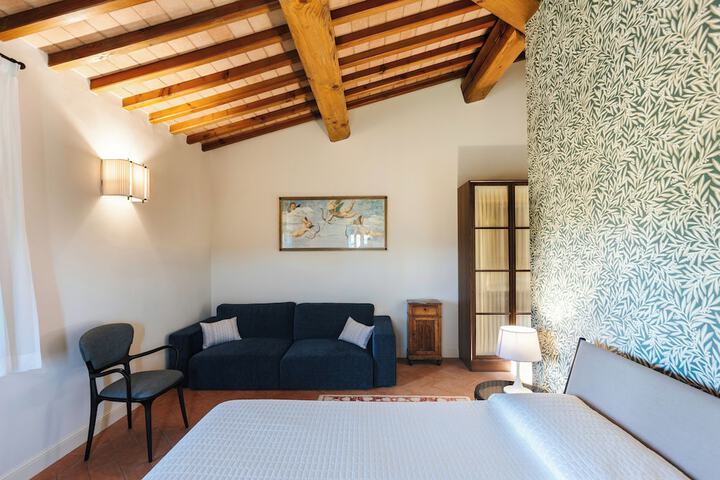 Room 5 of 27