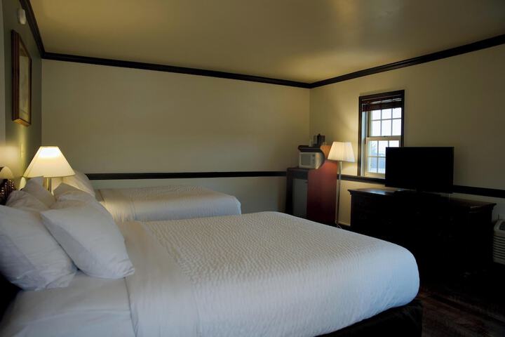 Room 52 of 94