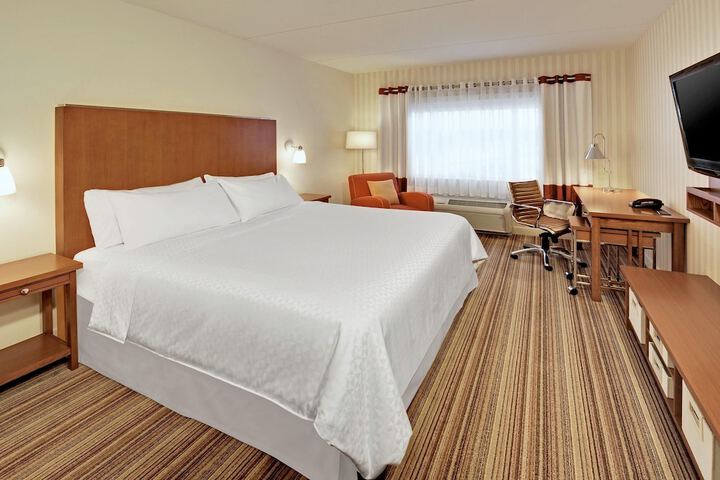Room 4 of 22