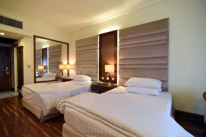 Room 22 of 53