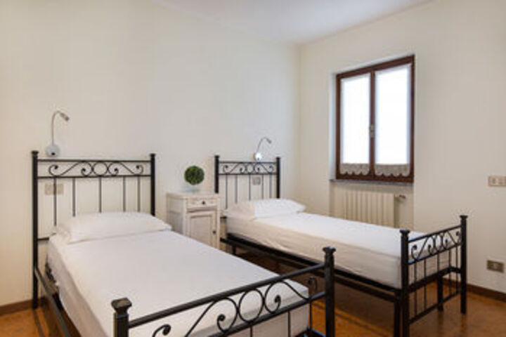 Room 209 of 450